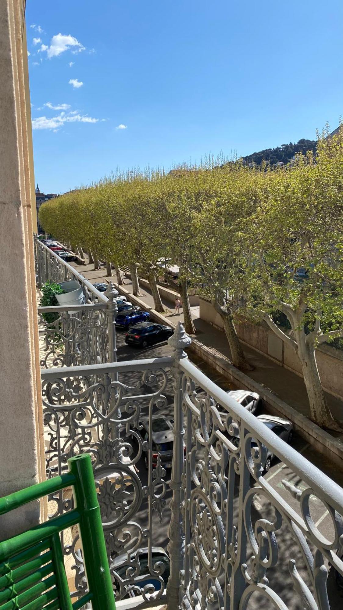 Le Saint Apolline - Sete, Appartement Haussmanien Exterior photo